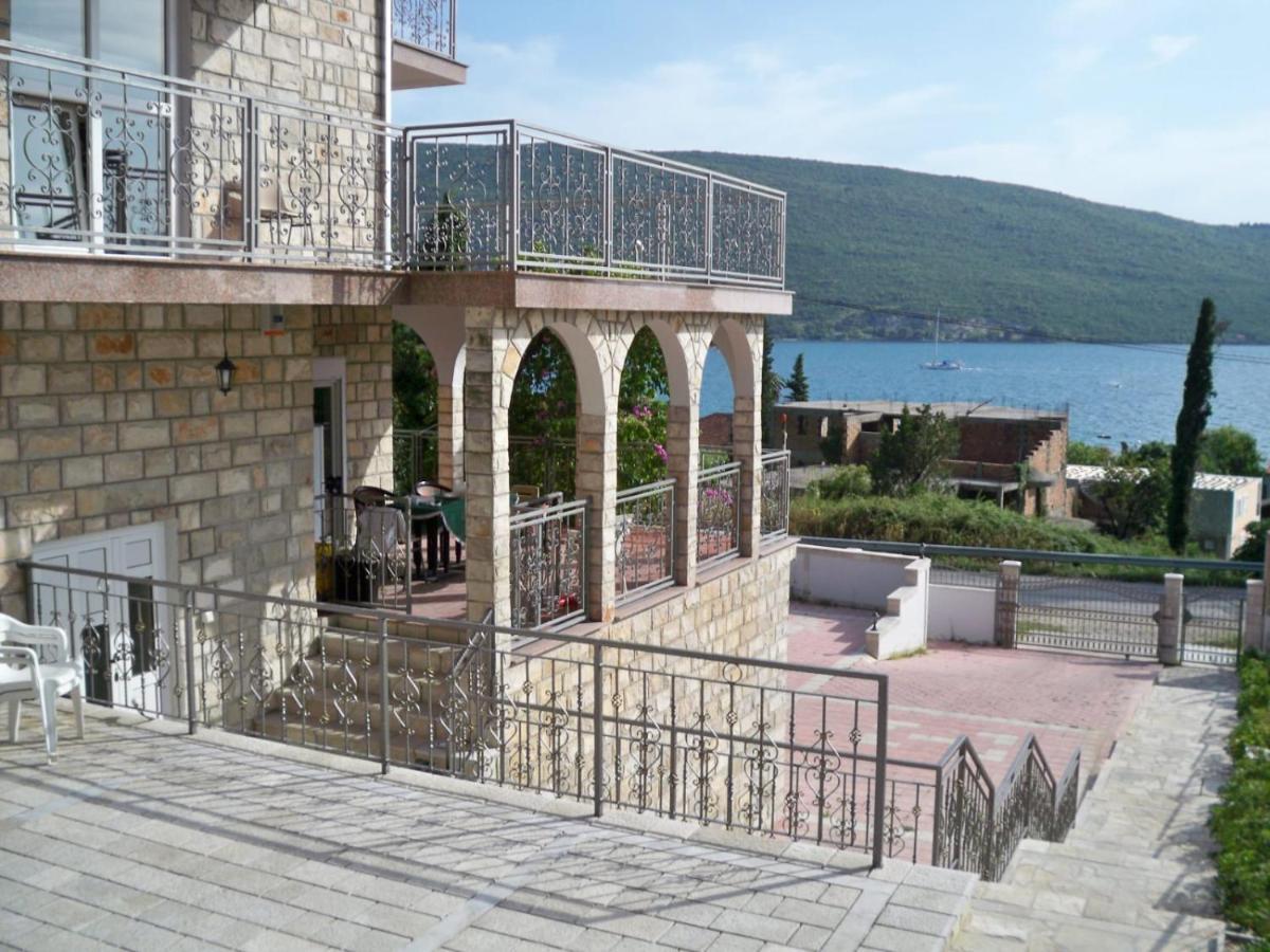 Vila Corovic Kumbor Extérieur photo